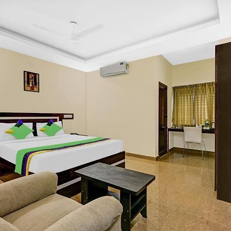 Collection O Royal Suites Бангалор Экстерьер фото