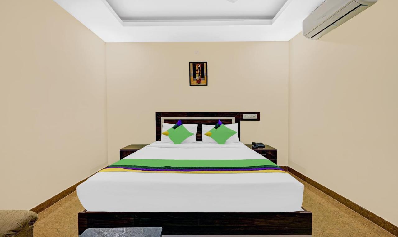 Collection O Royal Suites Бангалор Экстерьер фото