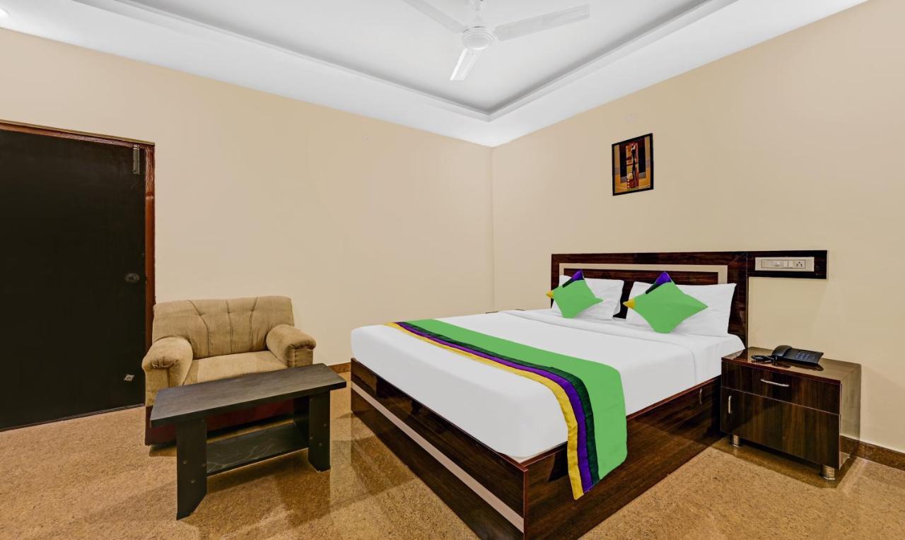 Collection O Royal Suites Бангалор Экстерьер фото